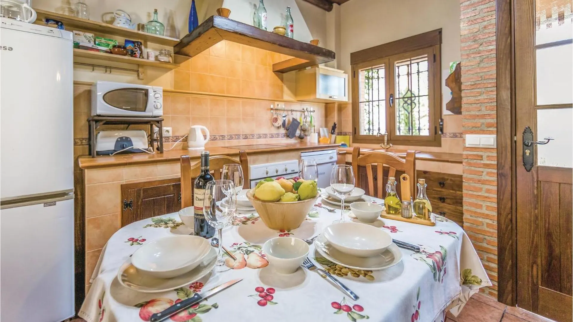 2 Bedroom Stunning Home In Montecorto, Malaga 度假居 蒙地卡罗