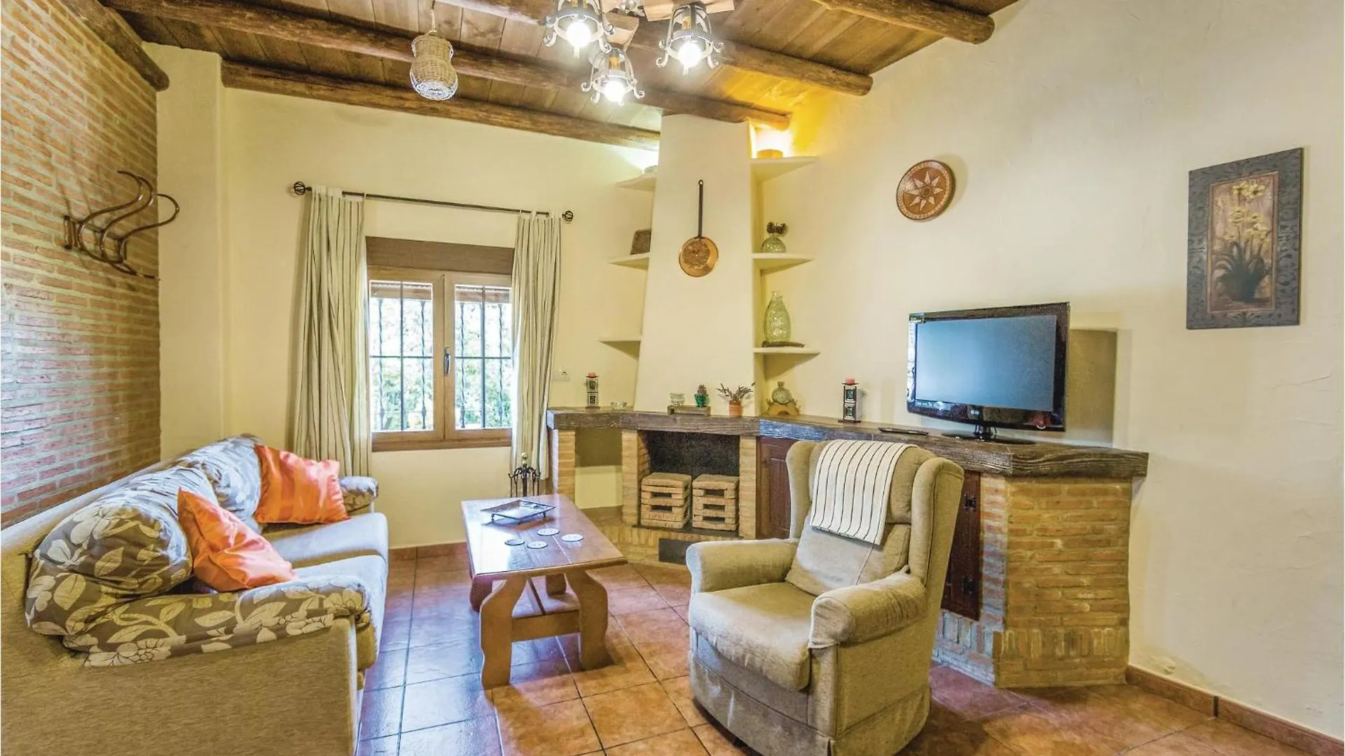 2 Bedroom Stunning Home In Montecorto, Malaga 西班牙