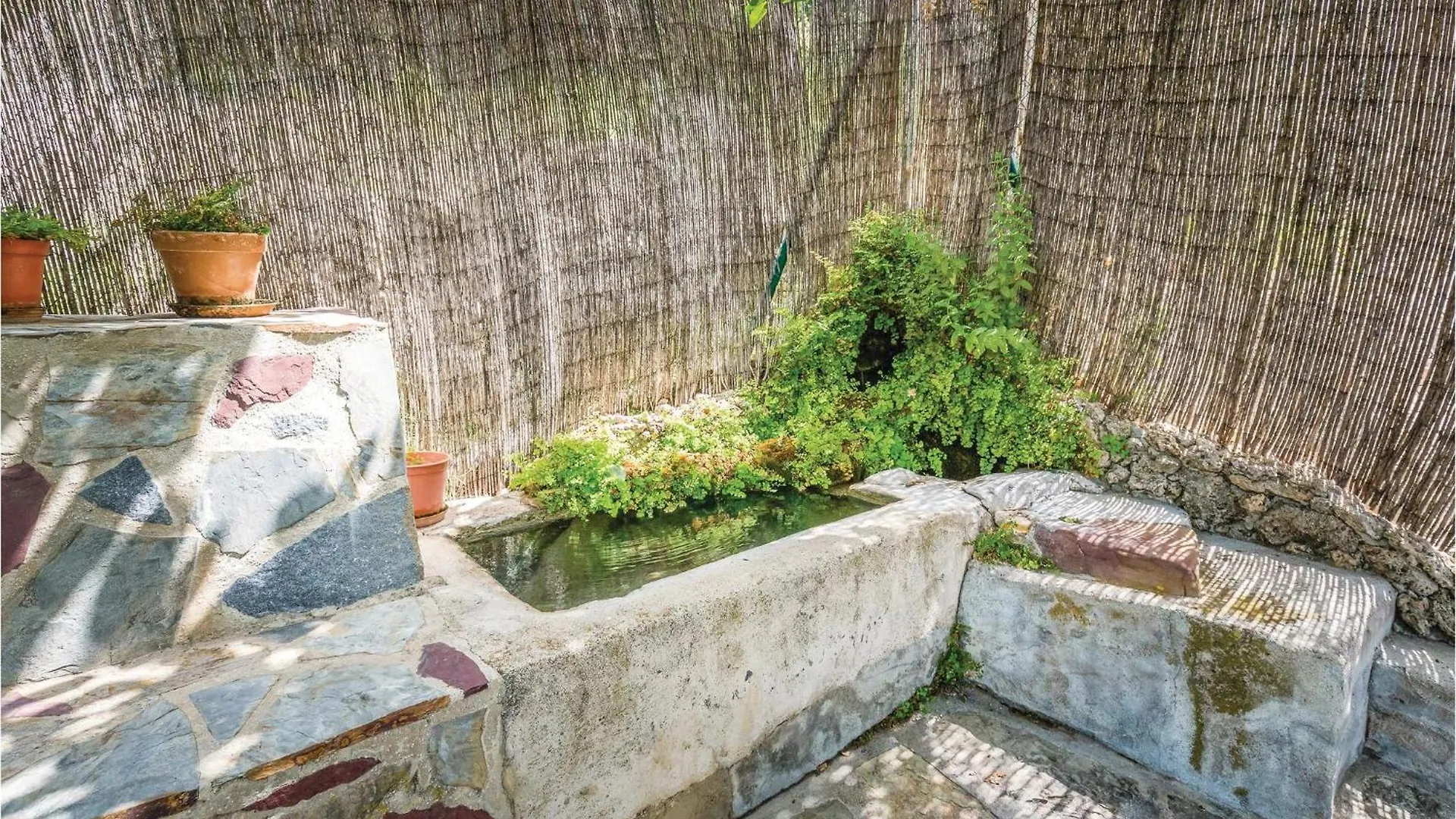 2 Bedroom Stunning Home In Montecorto, Malaga